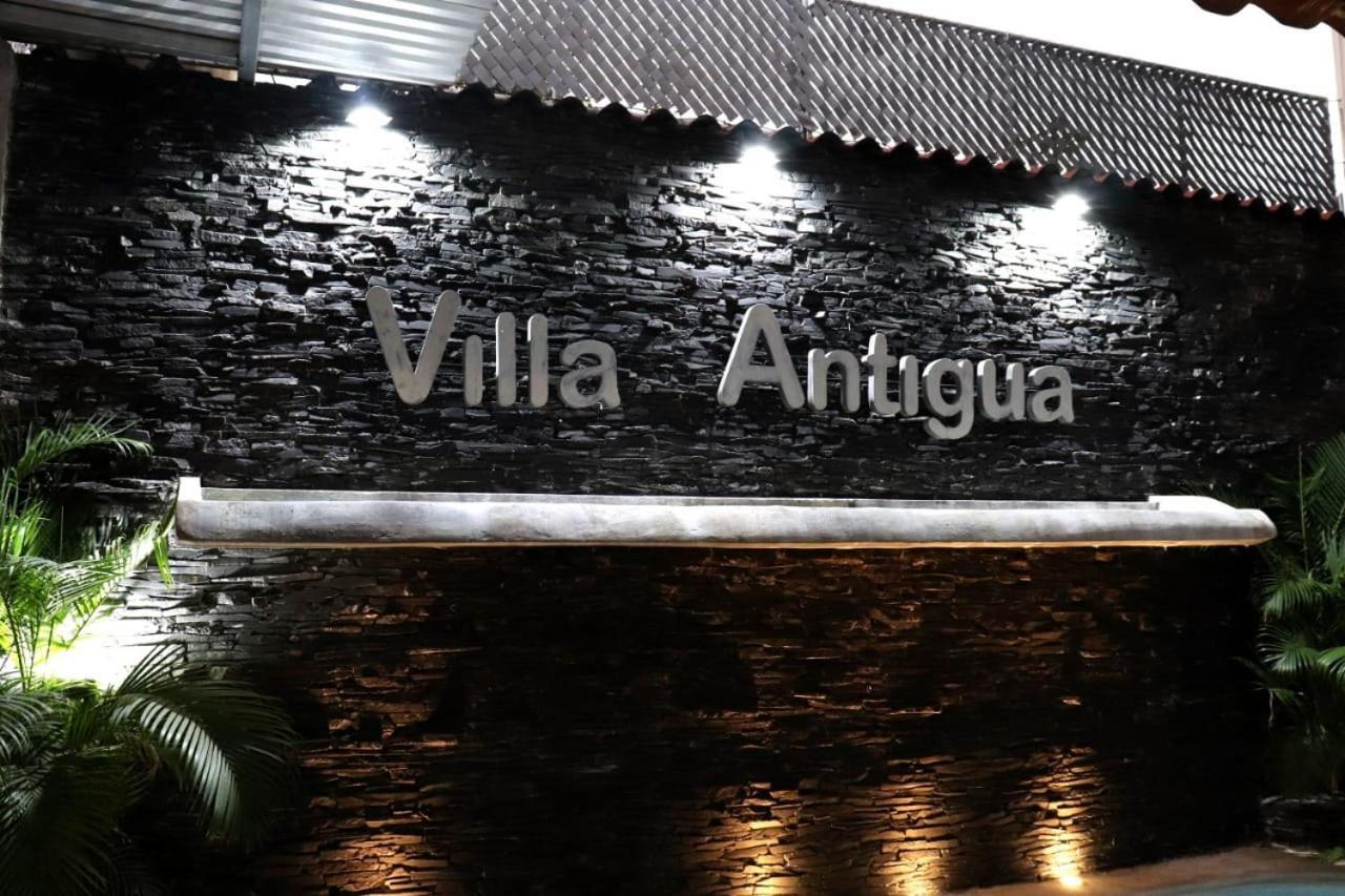 Hotel Villa Antigua ซานซัลวาดอร์ ภายนอก รูปภาพ